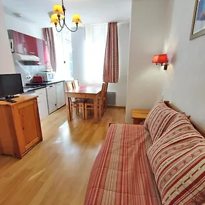 Pat 83, T2, Centre Luchon, Wifi, Casier A Skis, 4 Personnes Bagnères-de-Luchon