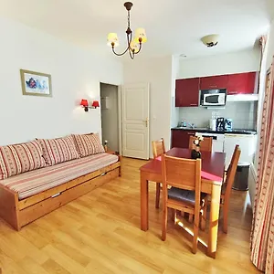La Cardabelle, T2, Centre Luchon, Wifi, Casier A Ski, Ascenseur, 4 Personnes Bagnères-de-Luchon
